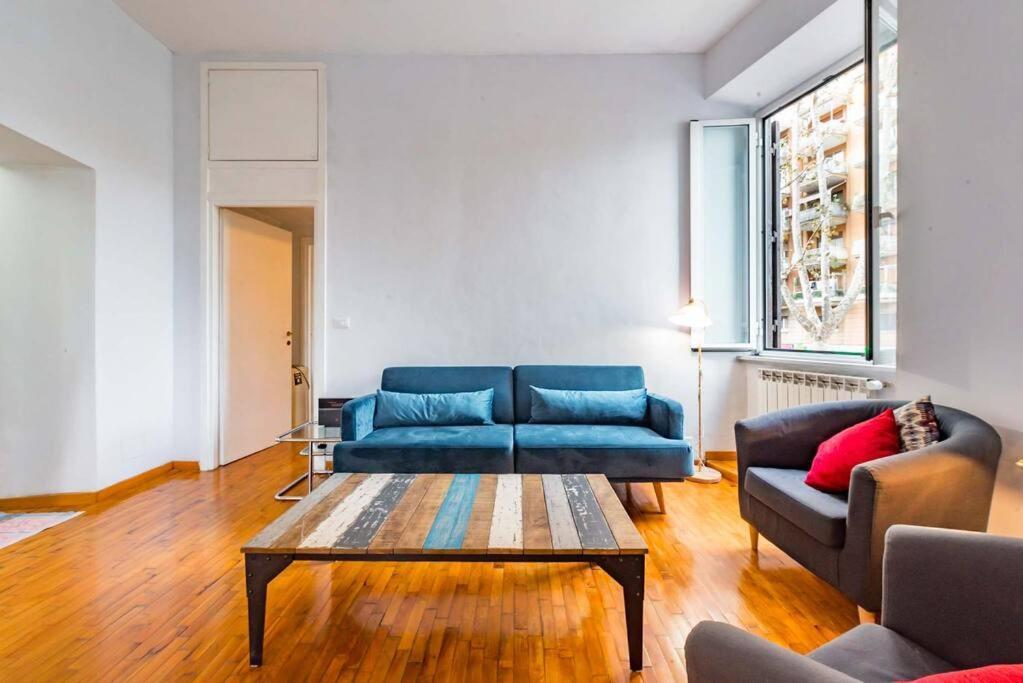 La Casa Dello Scrittore - Writer's Apartment Rom
